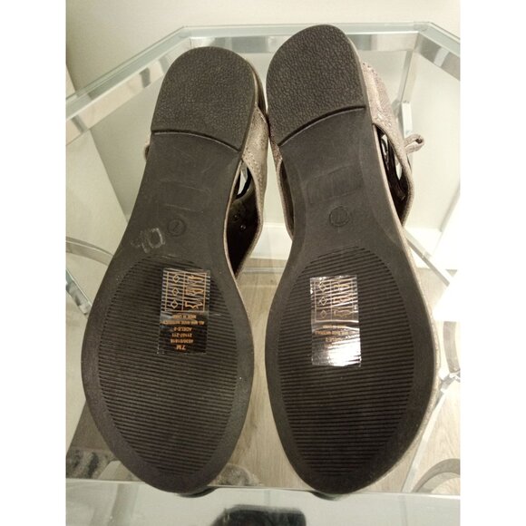 NWOT Women's Pierre Dumas Adele Gladiator Sandals Metallic Pewter Size 7 - Picture 9 of 10
